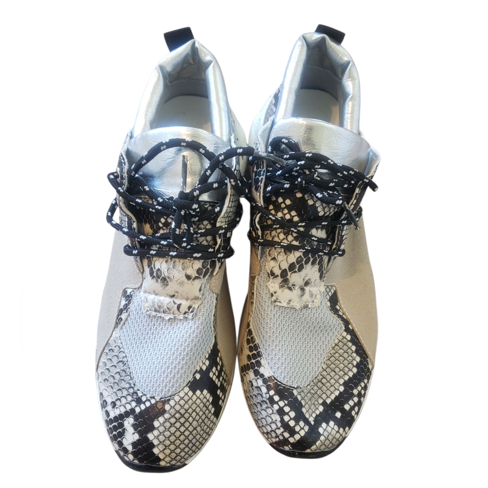 Outwoods Silver and Black Sneakers with Snakeskin Print. Animal Print. Size 10